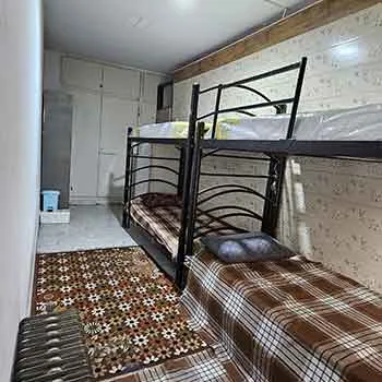 اتاق خواب چهار نفره در خوابگاه امیران شعبه صادقیه